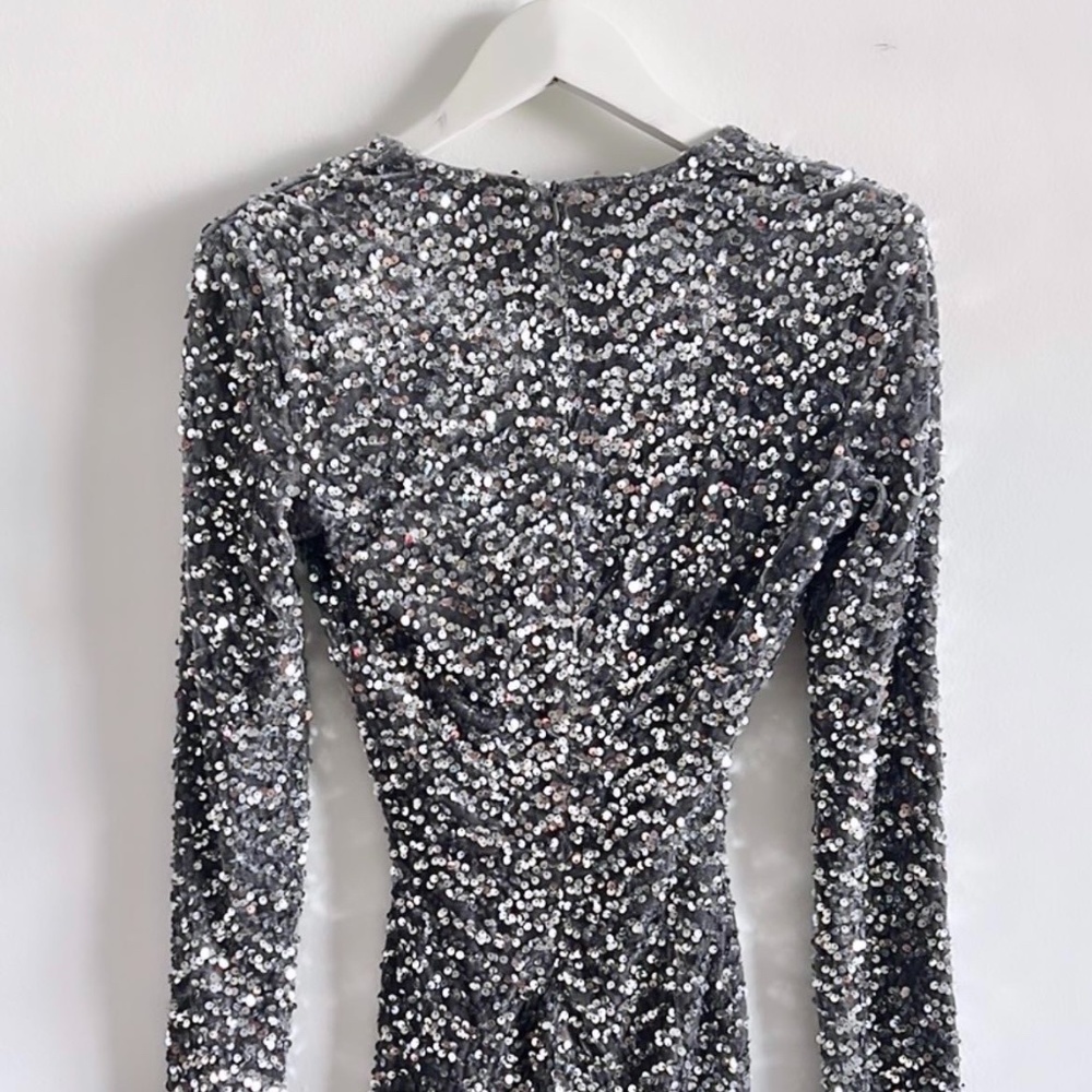 Silver sequenced long sleeve mini dress, Size S or 2 - Picture 3 of 4